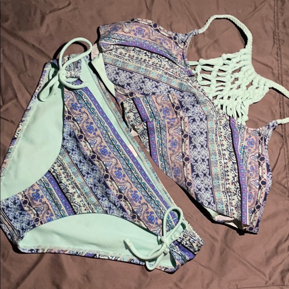 Kids Patterned Bikini Set (Top and Bottom)